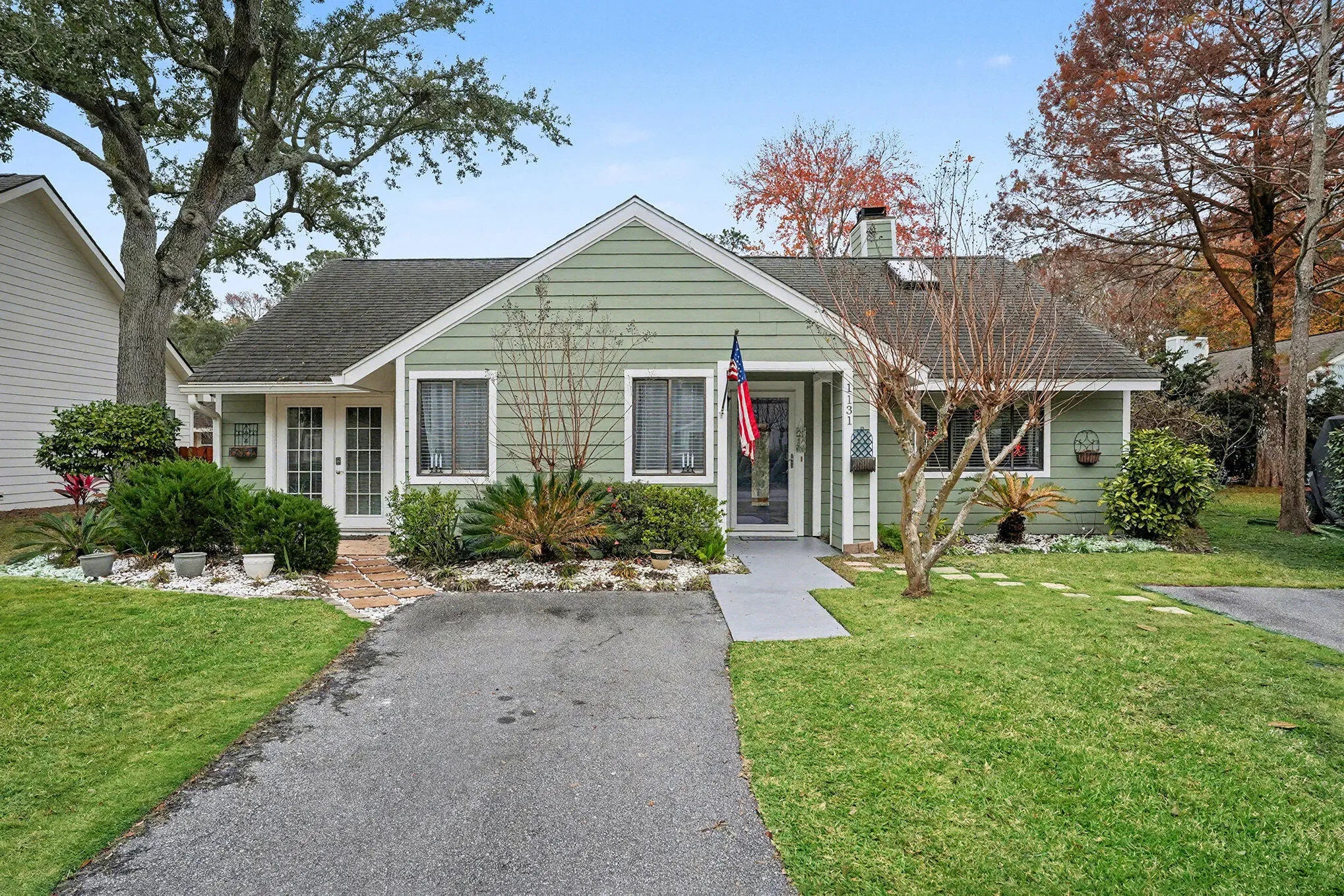 Photo of Listing #25032275