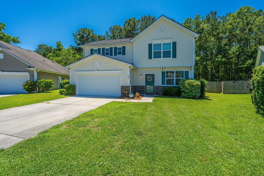 308 Duck Pond Lane, Summerville