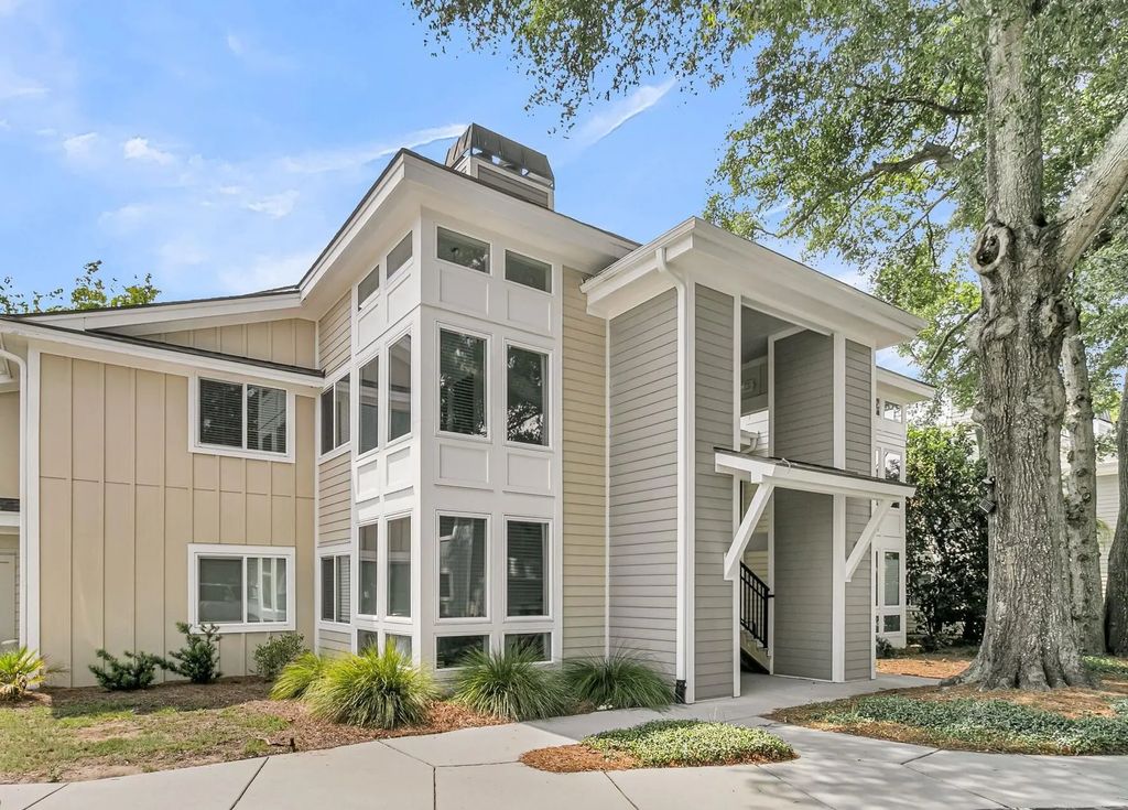 275 Alexandra Drive 11, Mount Pleasant