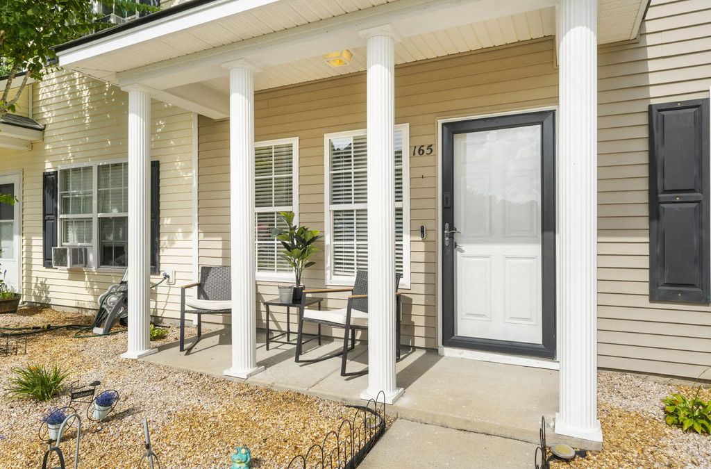 165 Black River Drive, Summerville