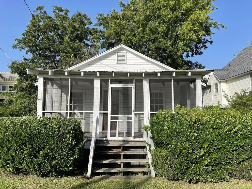 409 Station 22 1/2 Street, Sullivans Island