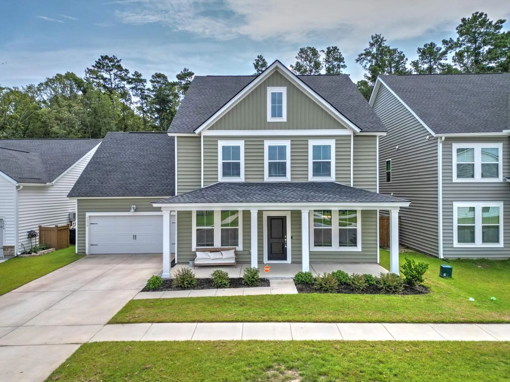 2030 Nola Run, Summerville
