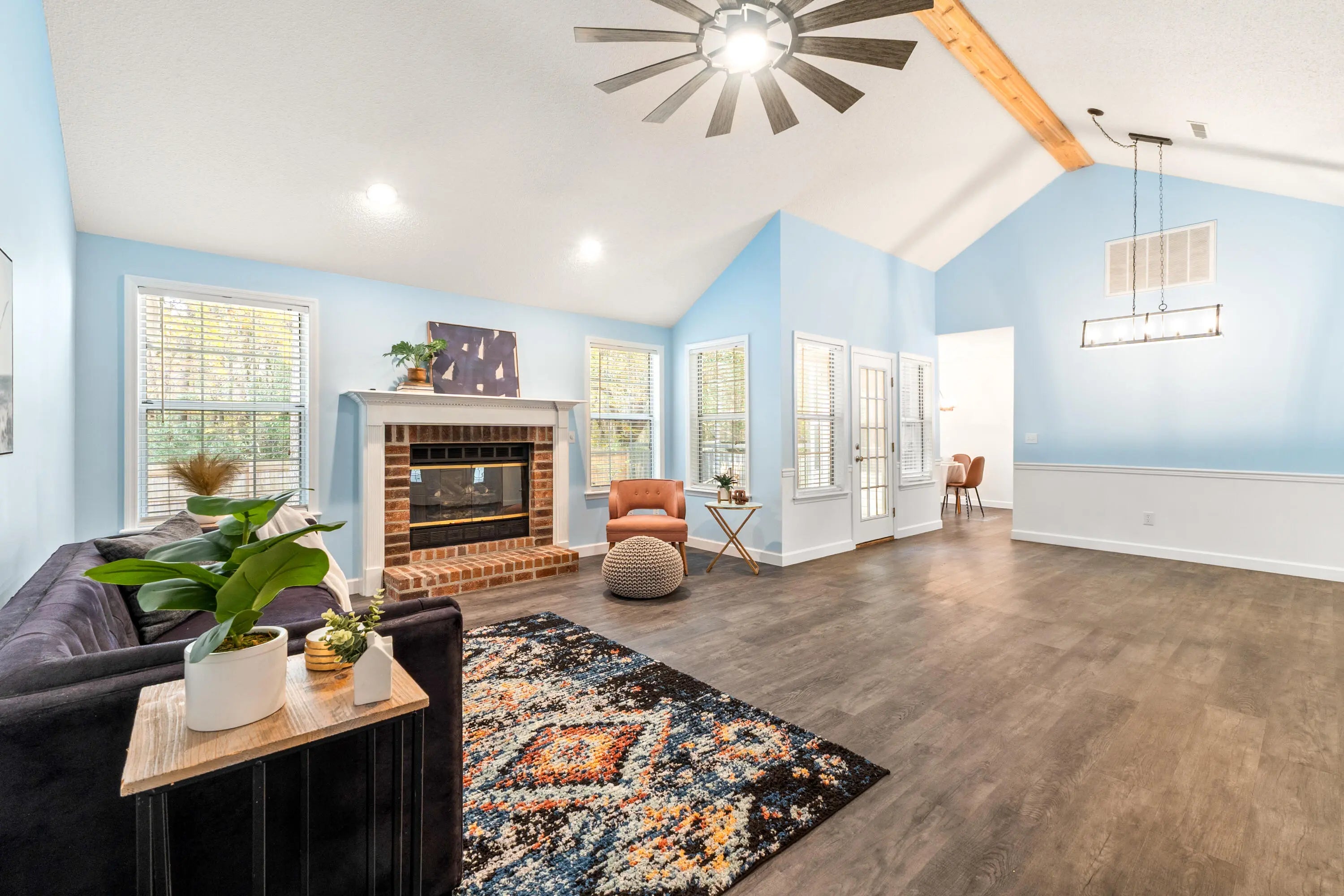 Photo of Listing #25030558