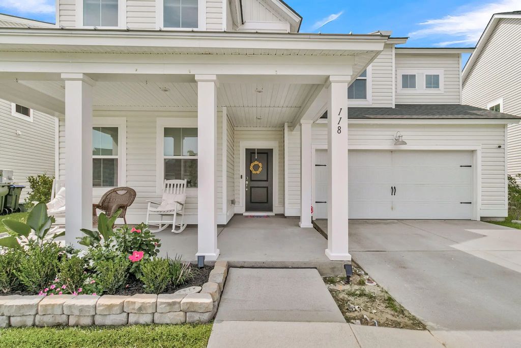 118 Red Bluff Street, Summerville