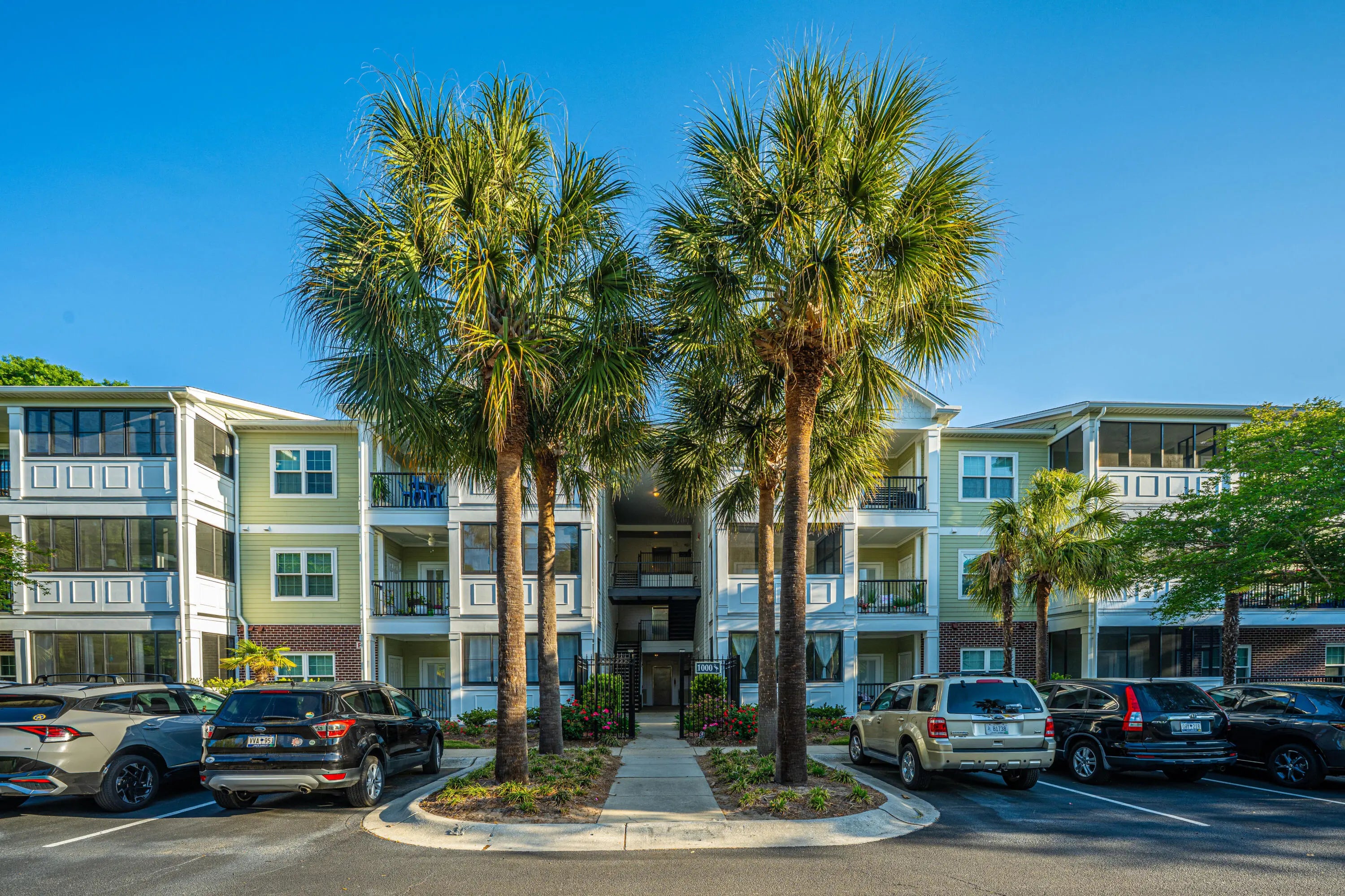 Photo of Listing #25010438