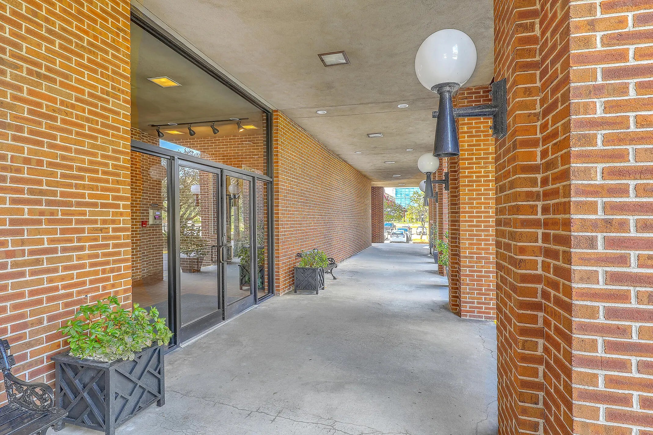 Photo of Listing #25029793