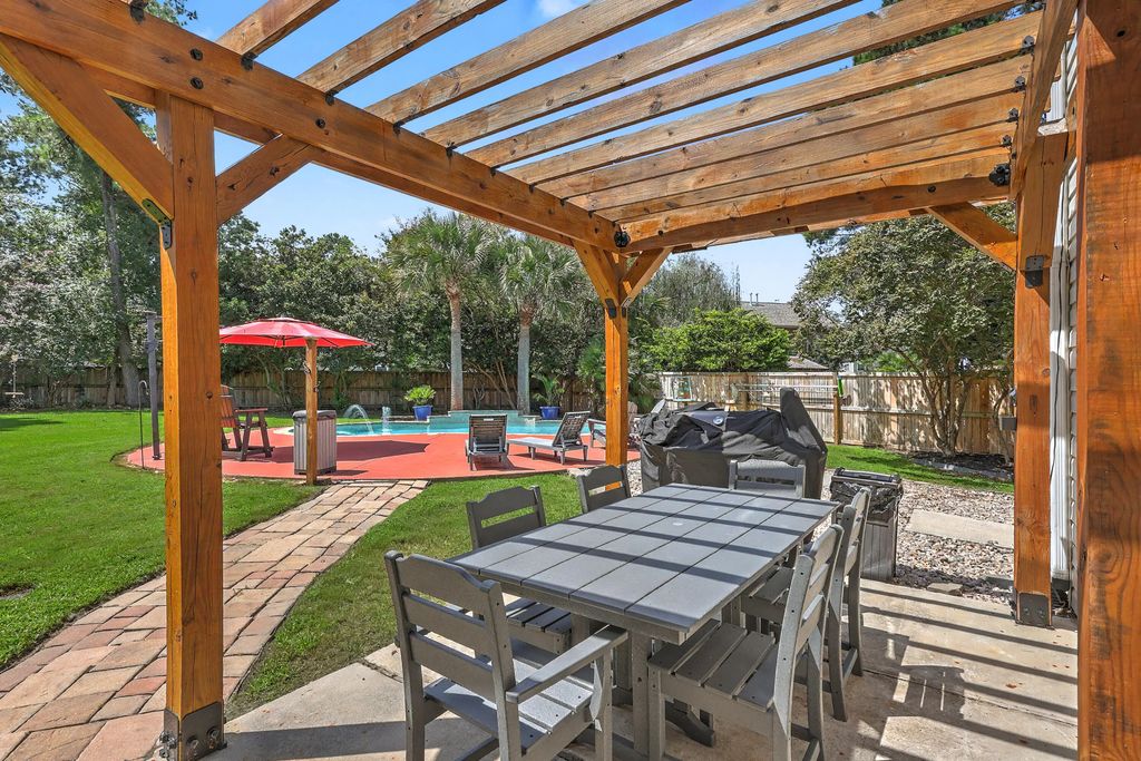 104 Arithmetic Court, Ladson