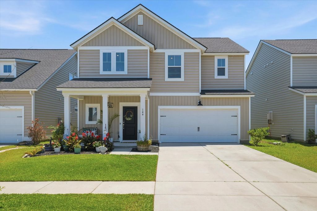 144 Woodland Oak Way, Summerville