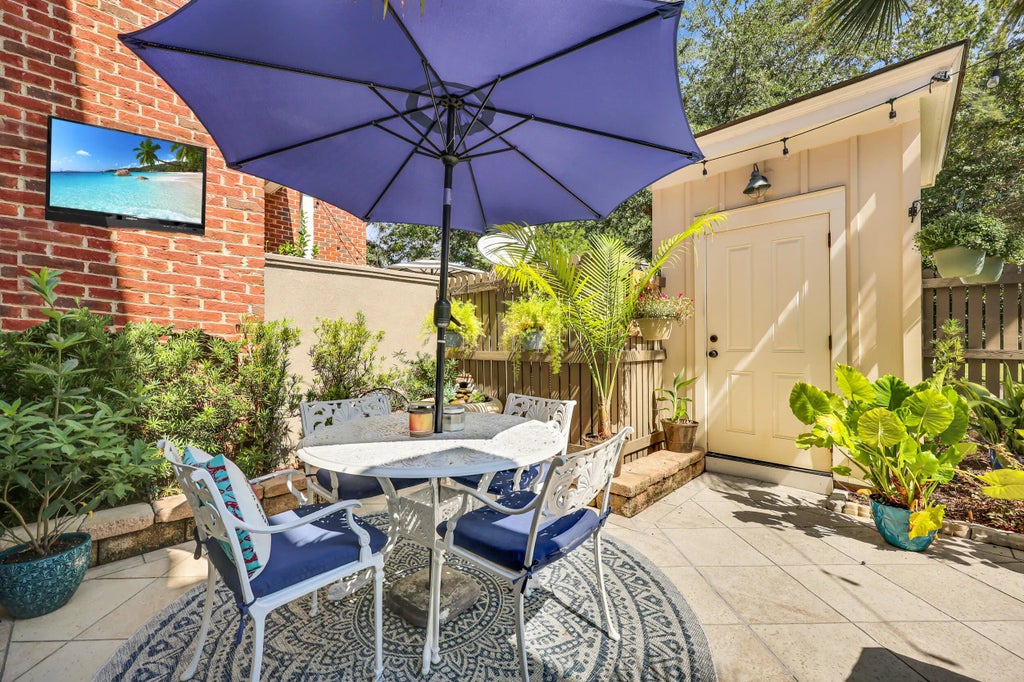 1629 Grey Marsh Road, Mount Pleasant