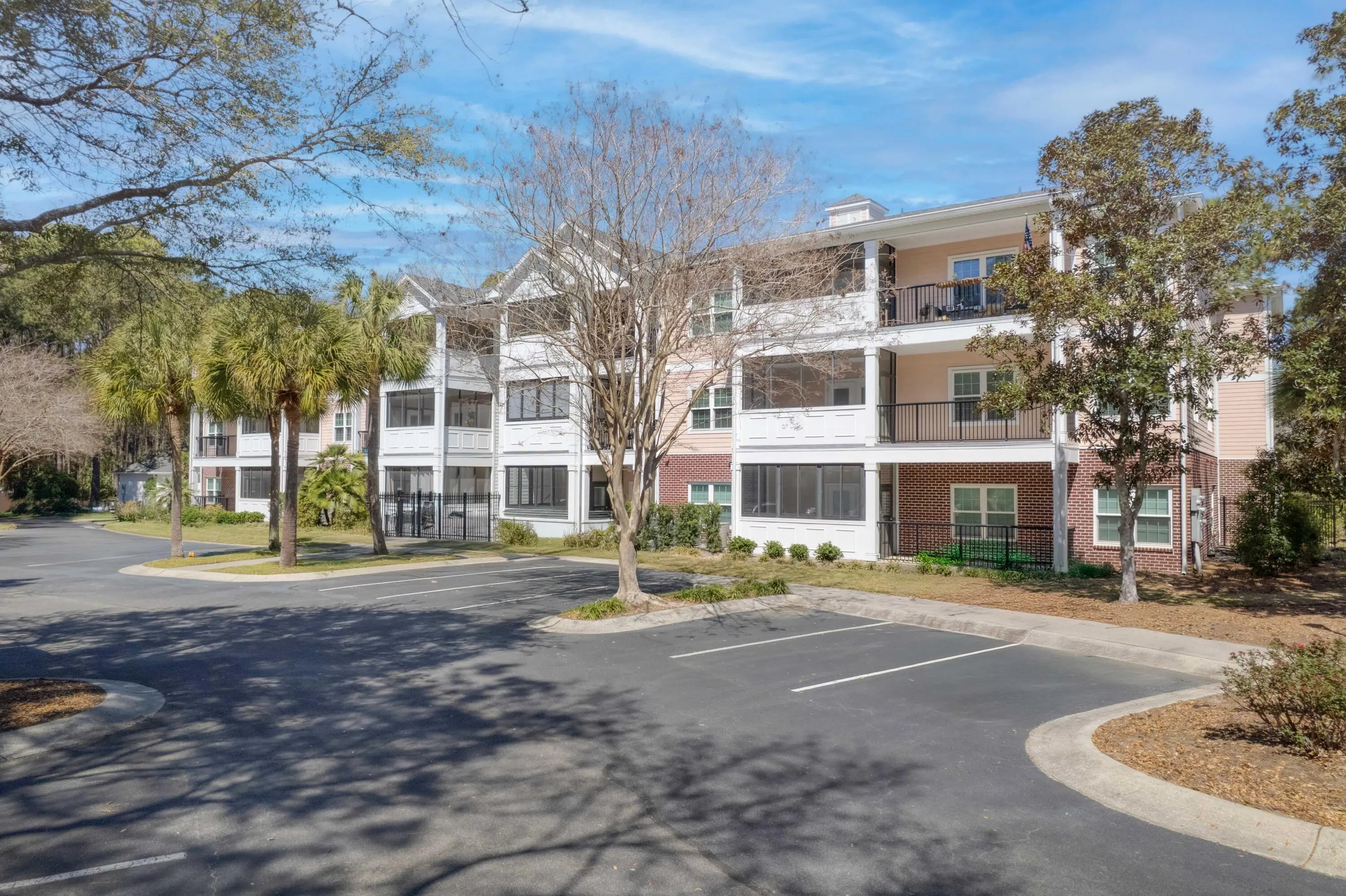 Photo of Listing #25007712