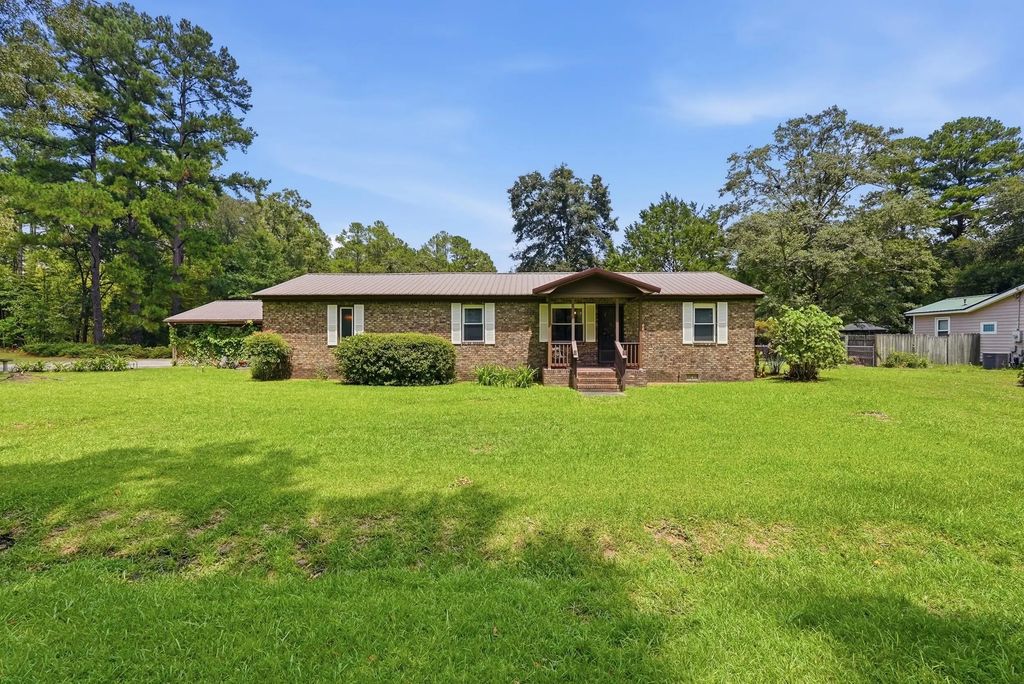 1002 Poplar, Walterboro