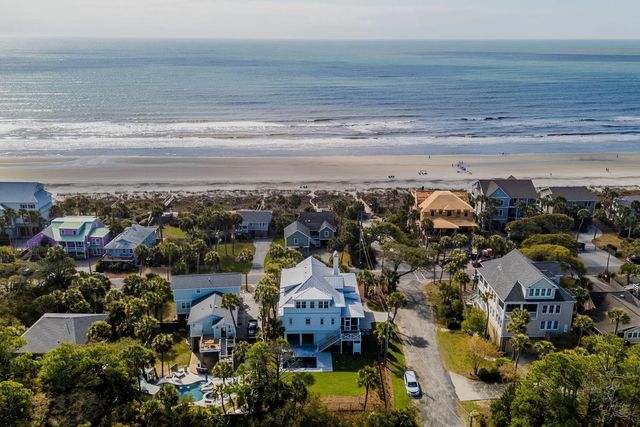 Photo of 720 W Ashley Avenue, Folly Beach SC