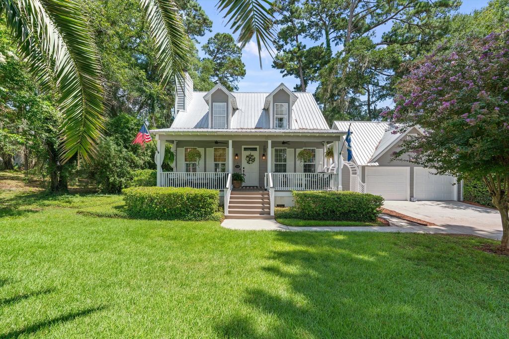 354 Cottage Farm Drive, Beaufort