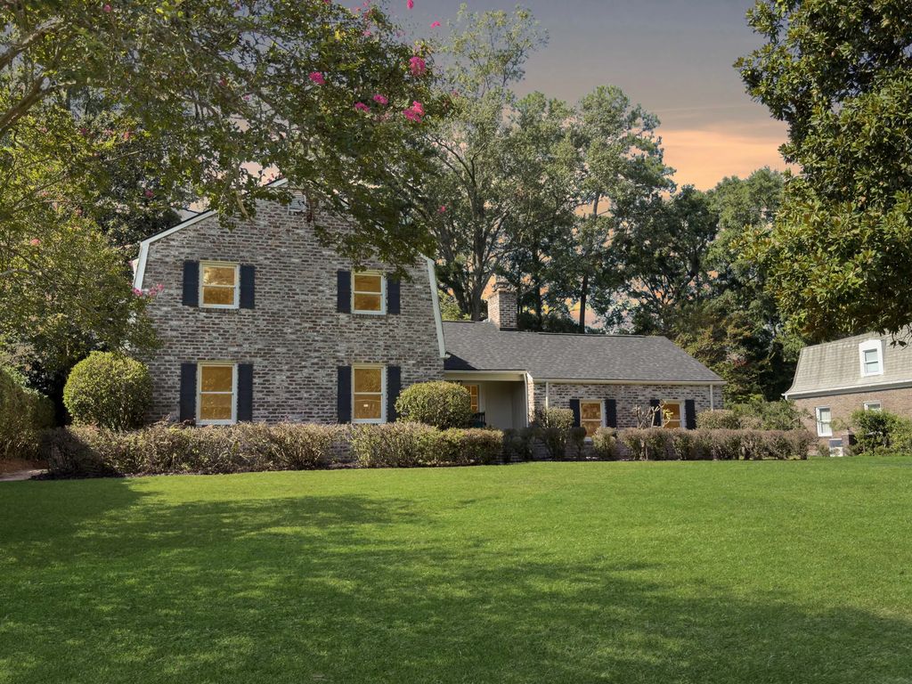 104 Lakeview Drive, Summerville