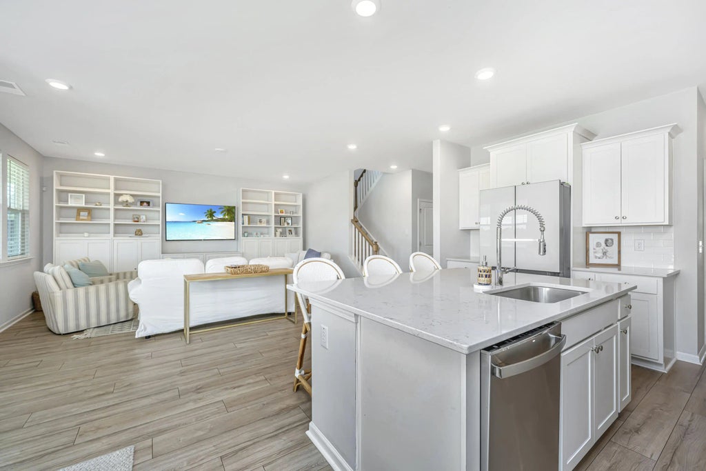 6976 Pumpkinseed Drive, Johns Island