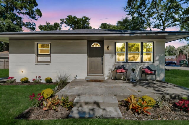 Photo of 635 Sequoia Street, Charleston SC