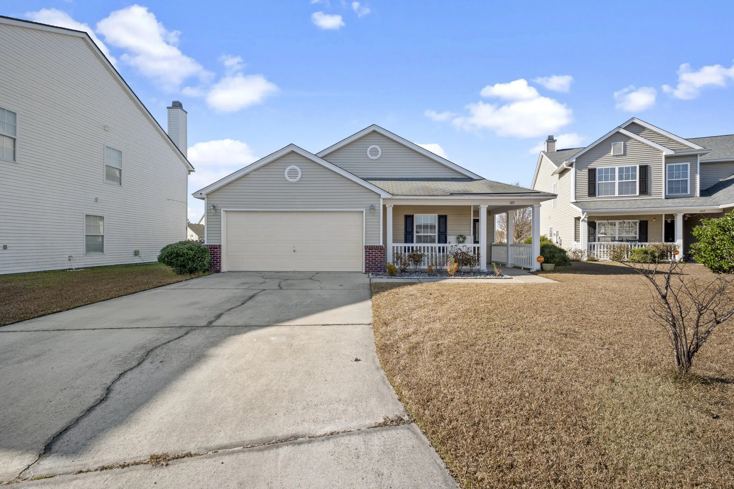 Photo of Listing #26000593