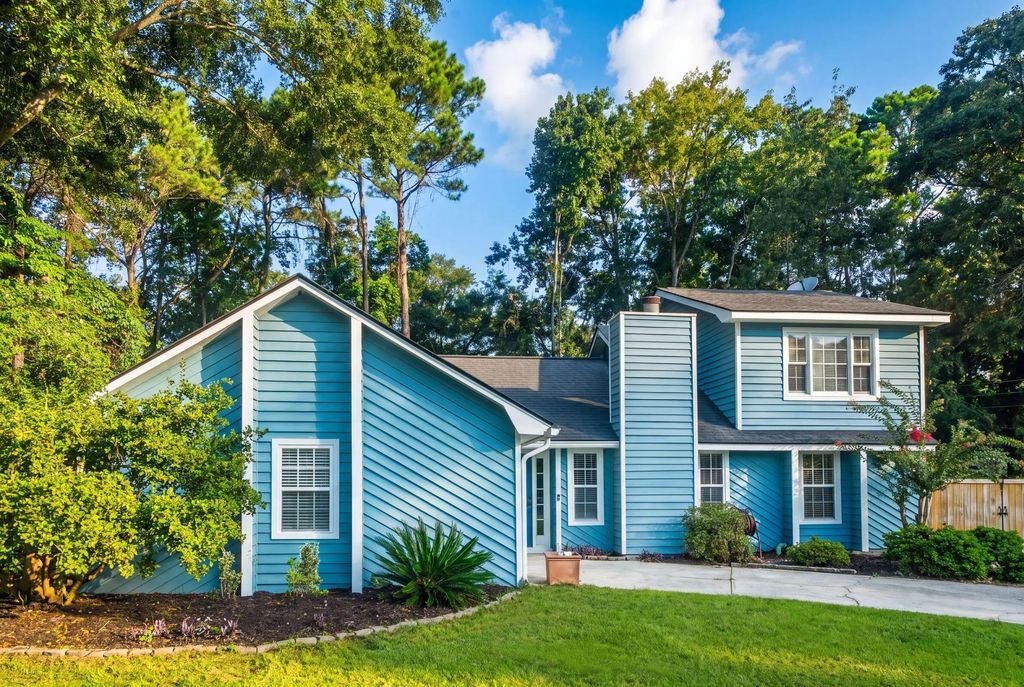 840 Ramblewood Circle, Mount Pleasant