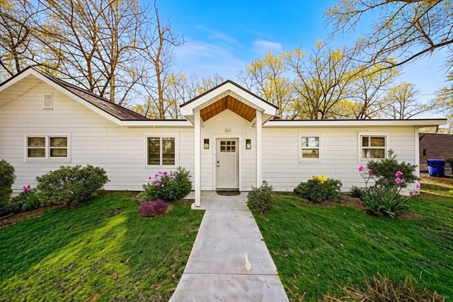 Photo of 914 King Richard Drive, Charleston SC