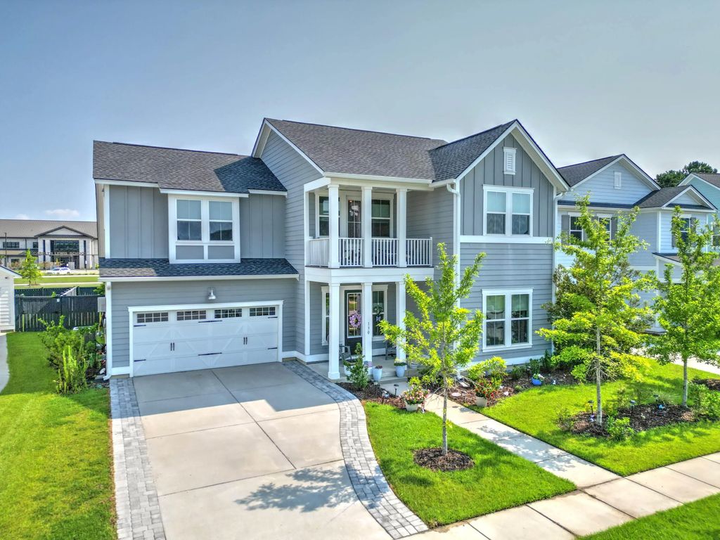 130 Medford Street, Summerville