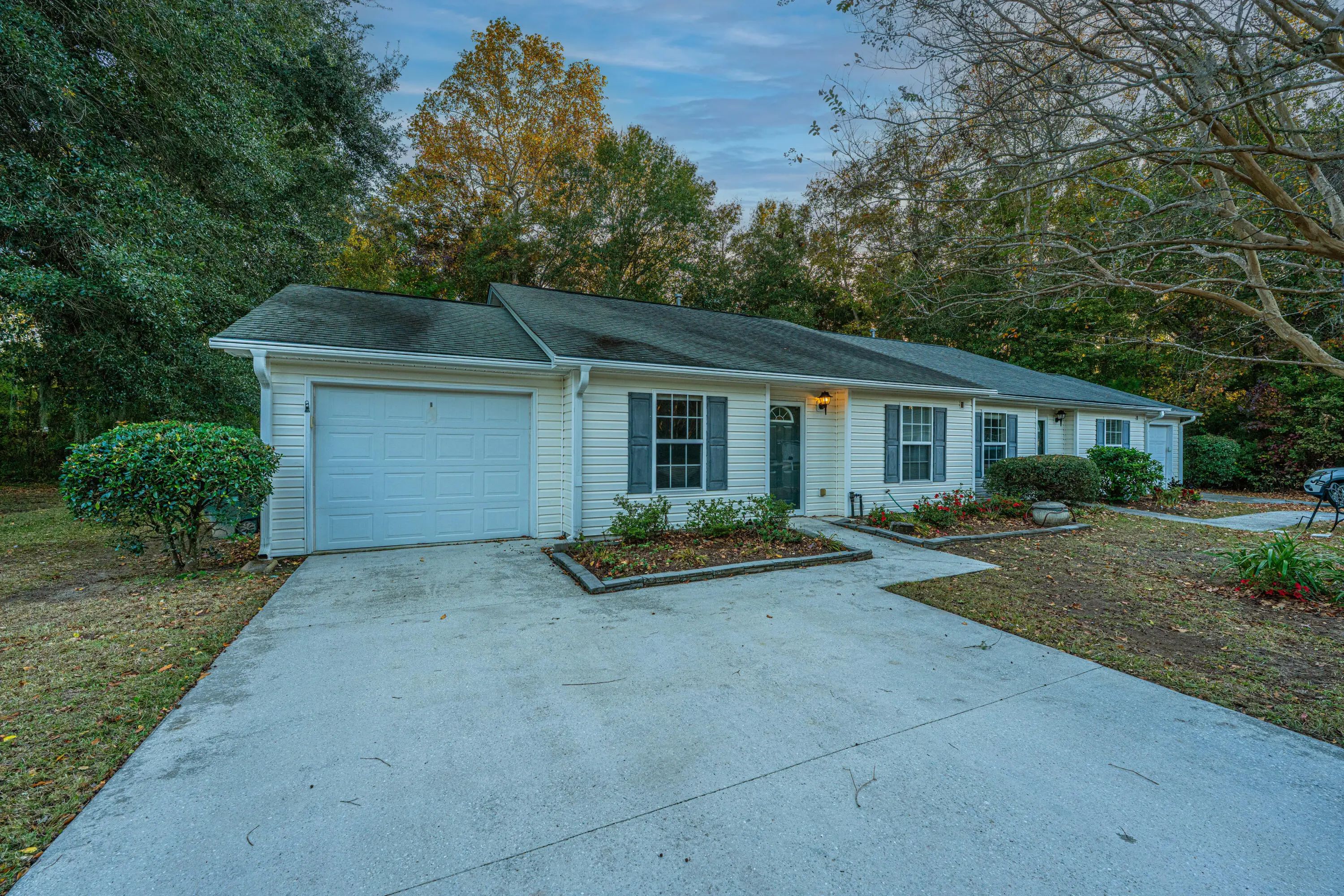 Photo of Listing #25030527