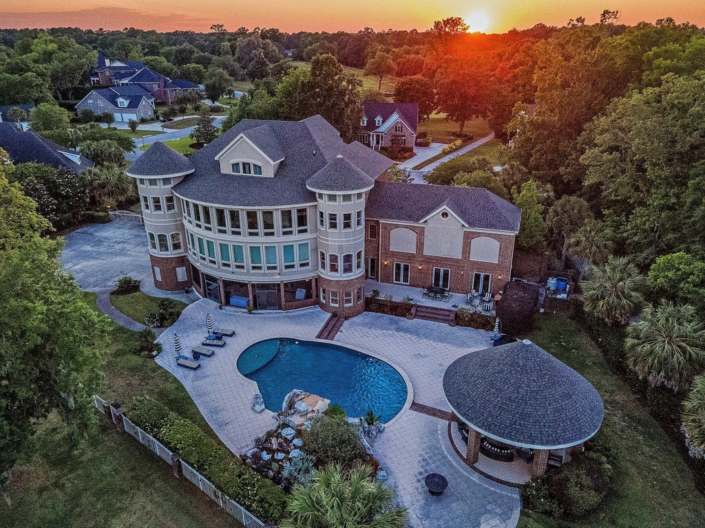 4202 Links Court, North Charleston