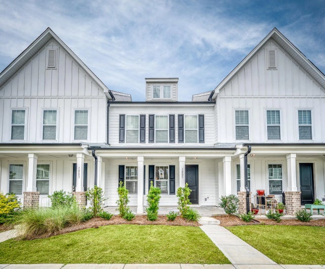 Photo of 1005 Swamp Harrier Avenue, Ravenel SC