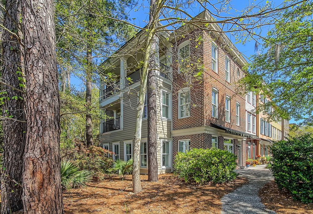 708 S Shelmore 200, Mount Pleasant