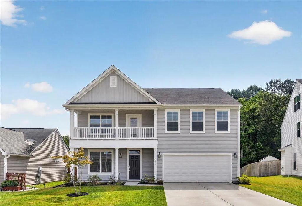 235 Silk Oak Drive, Moncks Corner
