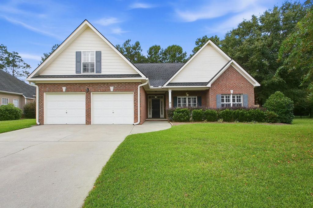 14 Muirfield Village Court, Summerville