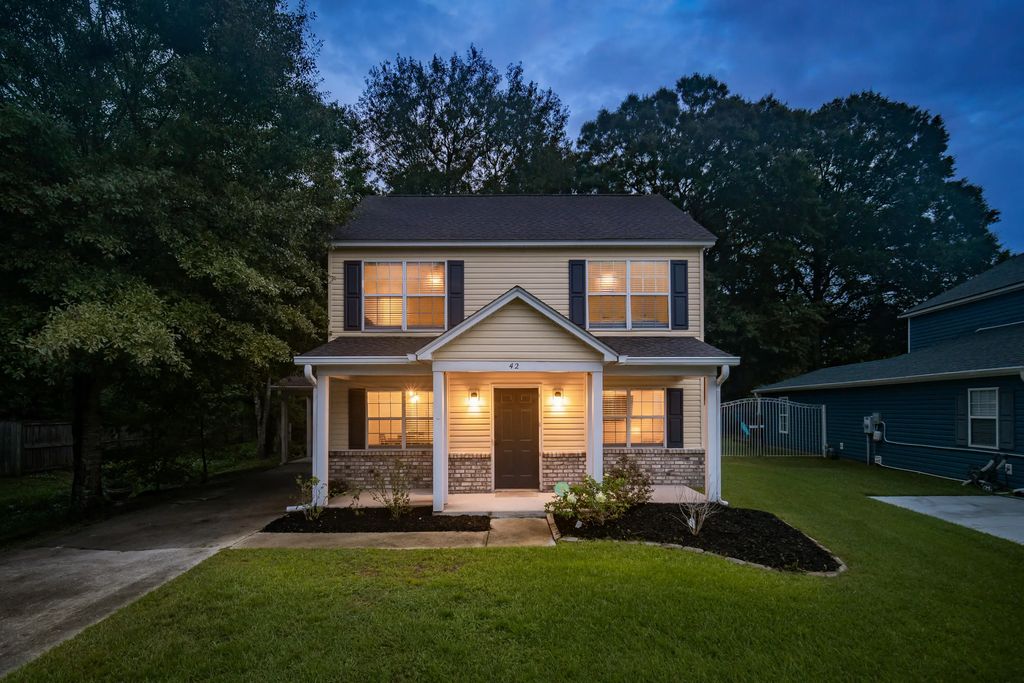 42 Woodleaf Court, Charleston