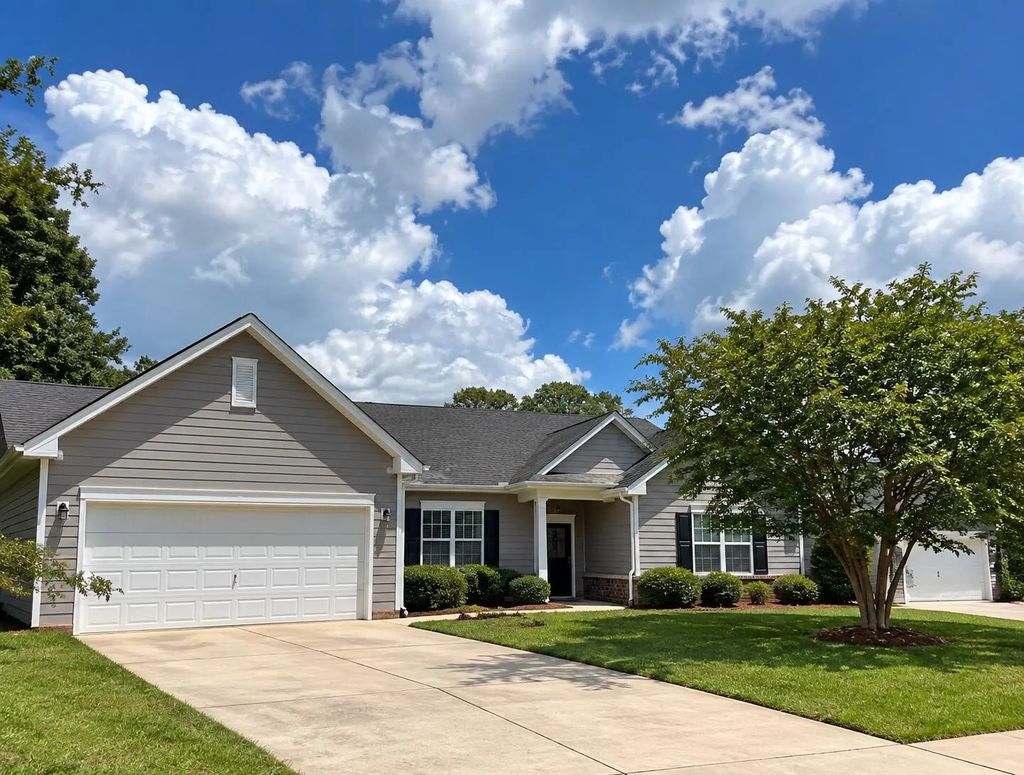 3382 Middlesboro Avenue, Summerville