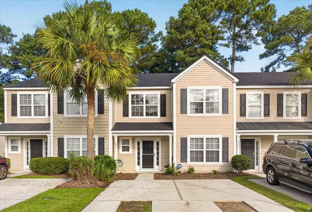 9032 Maple Grove Drive, Summerville
