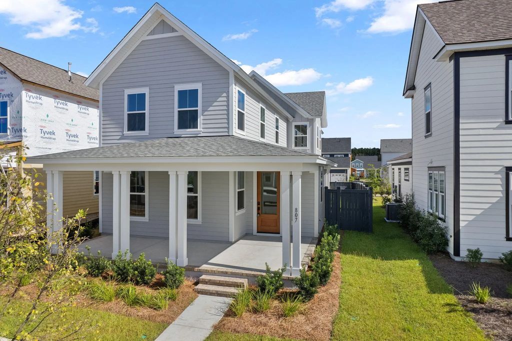 807 Gentle Breeze Drive, Summerville