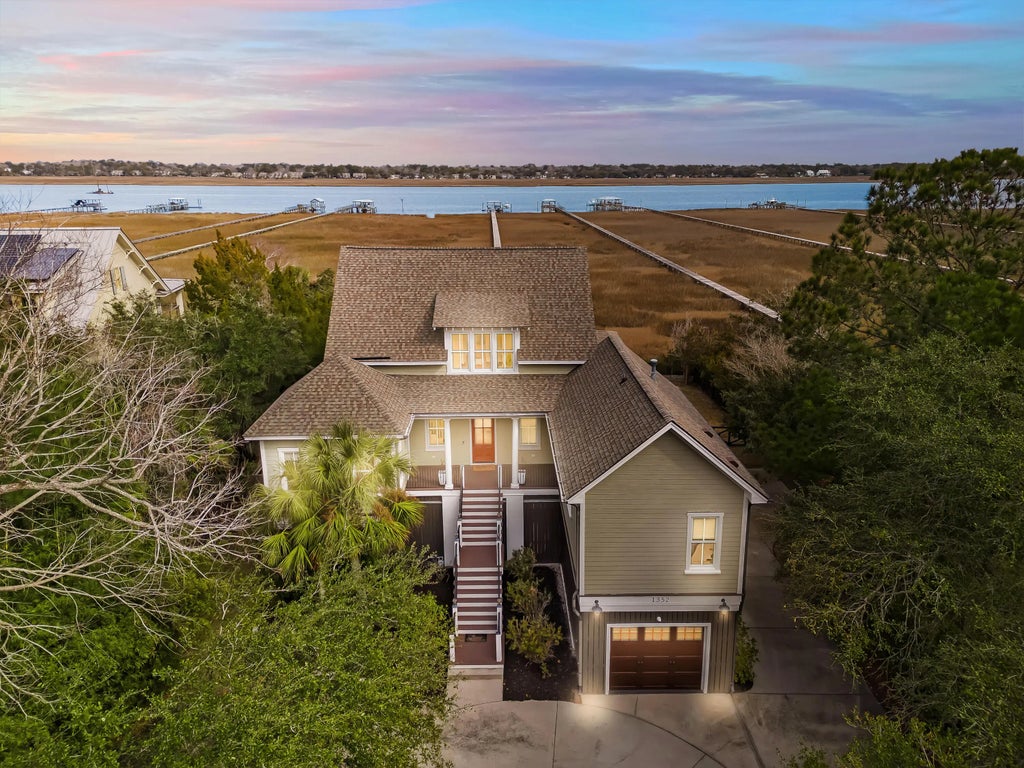1352 Headquarters Plantation Drive, Johns Island