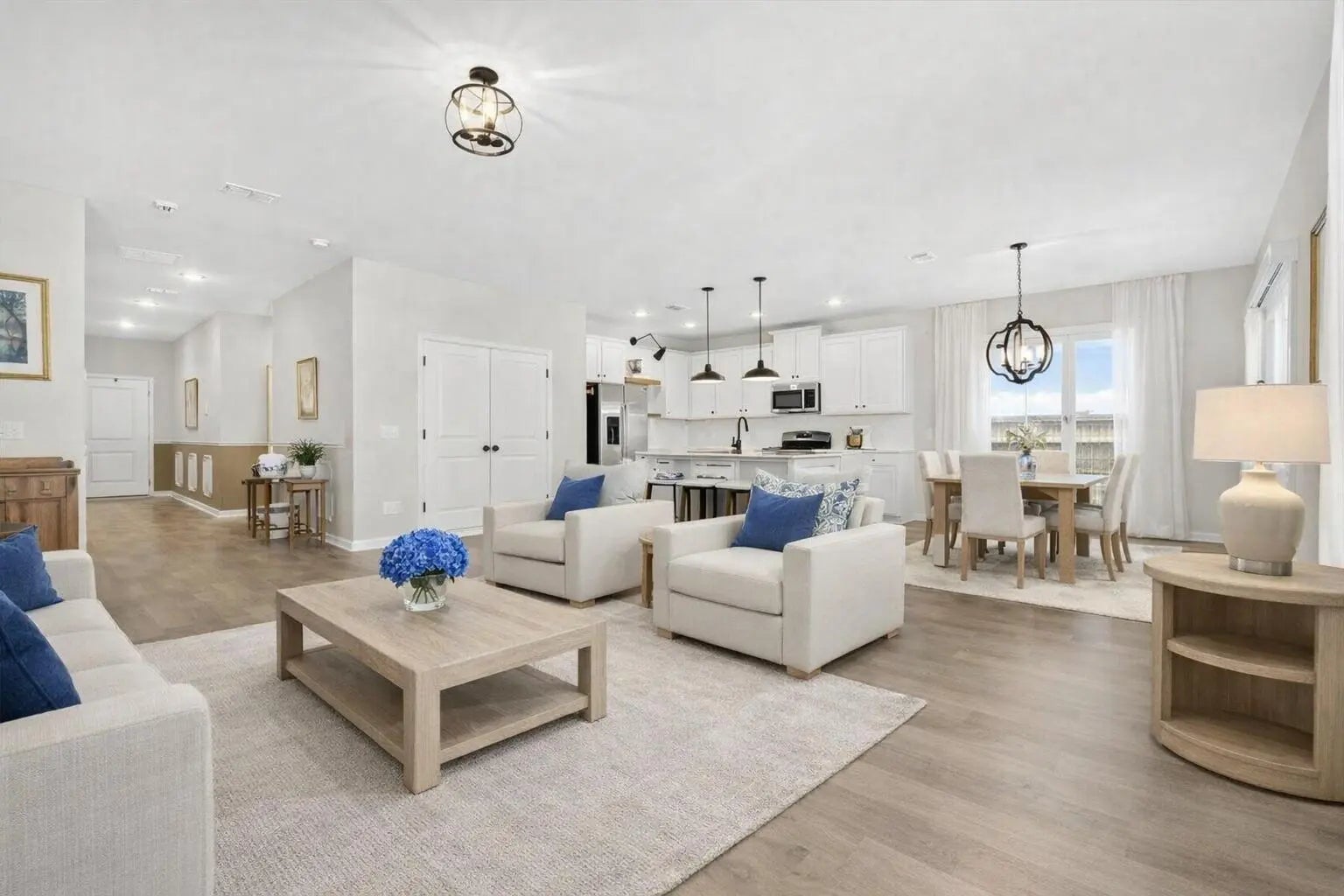 Photo of Listing #26000012