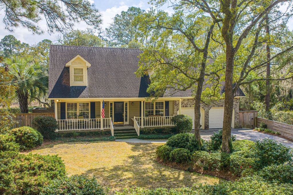 1527 Saint Helenas Point, Charleston