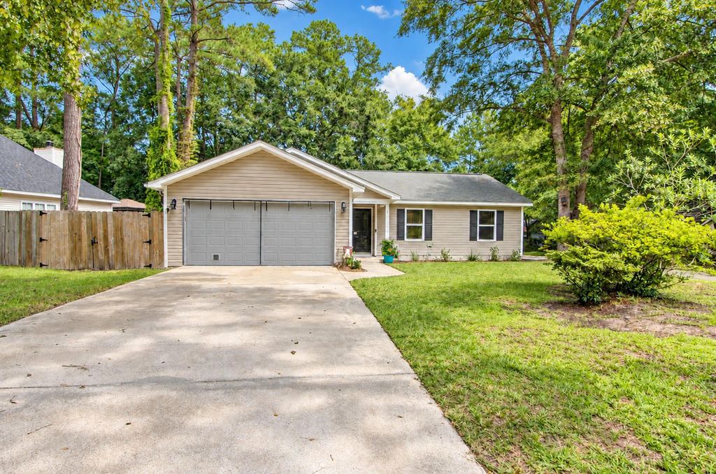 1972 High Meadow Street, Johns Island