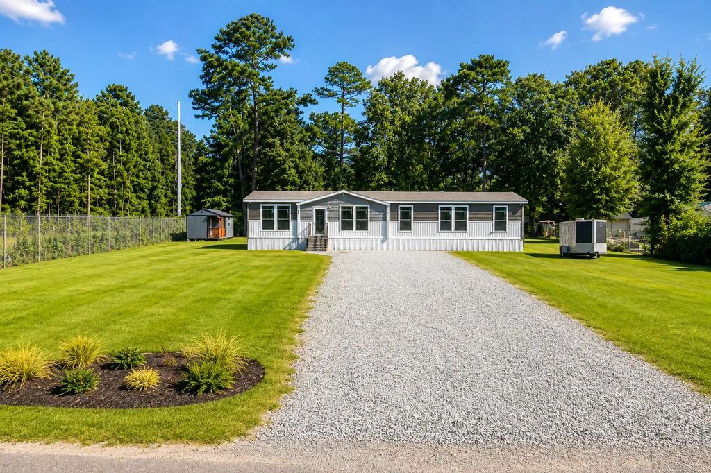 97 Colkitt, Summerville