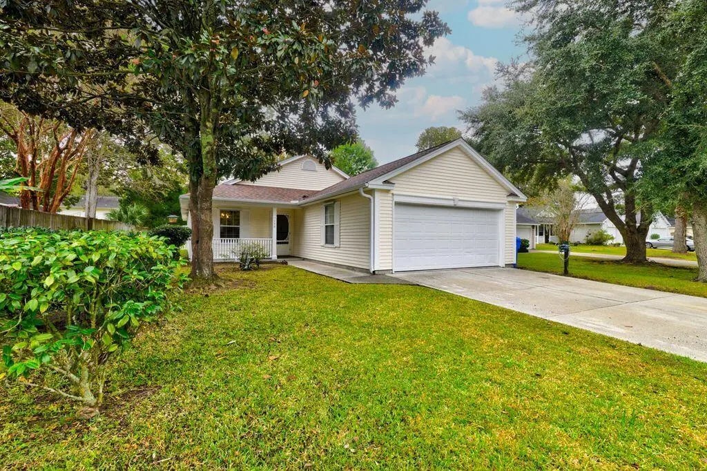 190 Droos Way, Charleston