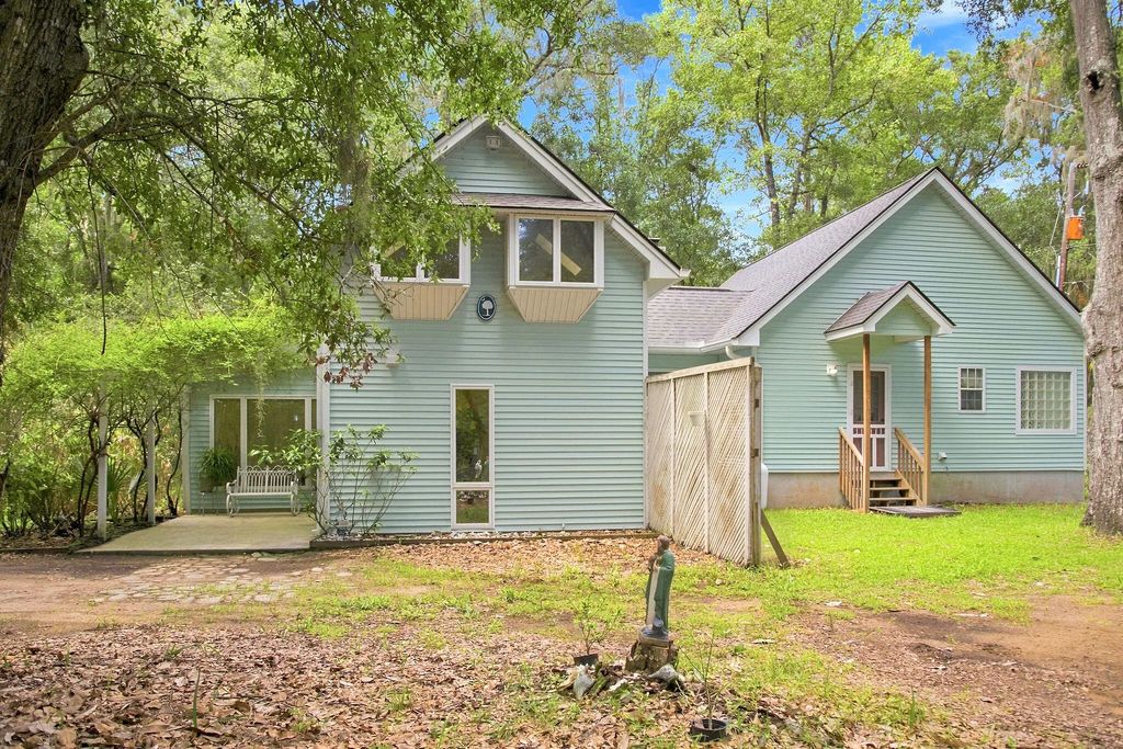 8557 Palmetto Road, Edisto Island
