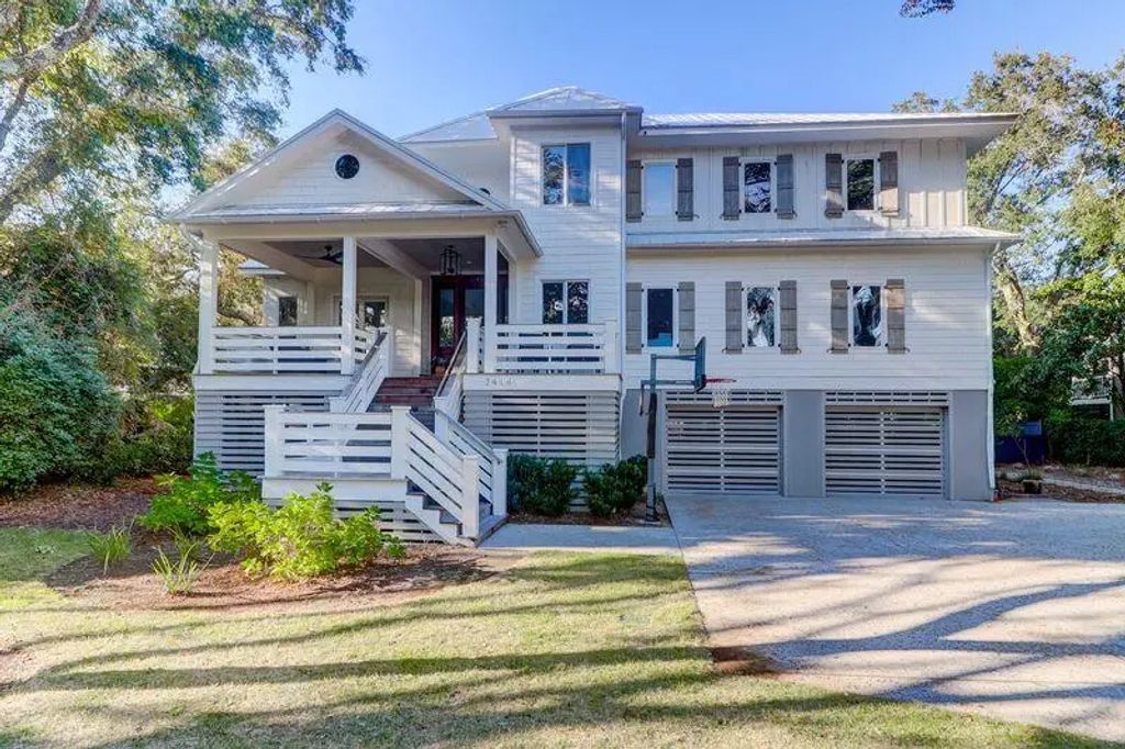 2414 Goldbug Avenue, Sullivans Island