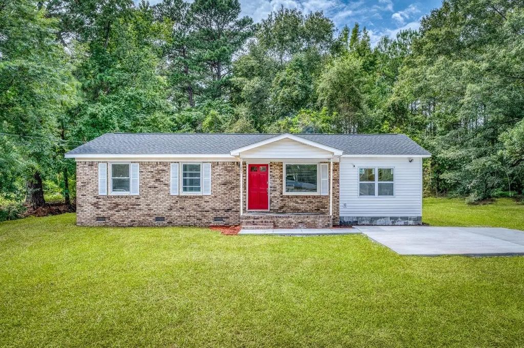 1091 Spring Plains Road, Cross