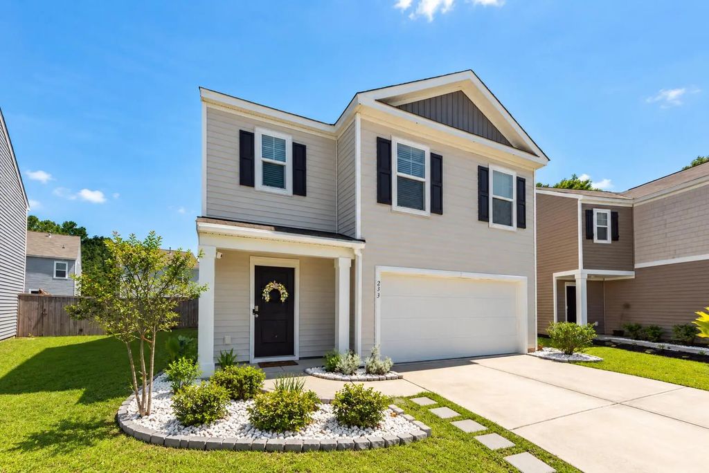 233 Coral Sunset Way, Summerville