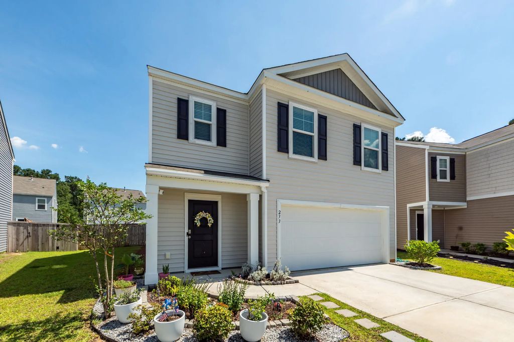 233 Coral Sunset Way, Summerville