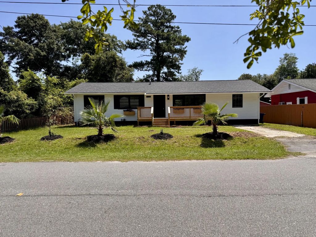 1130 San Juan Avenue, Charleston