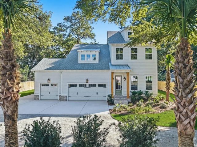 Photo of 295 W Coleman Boulevard, Mount Pleasant SC