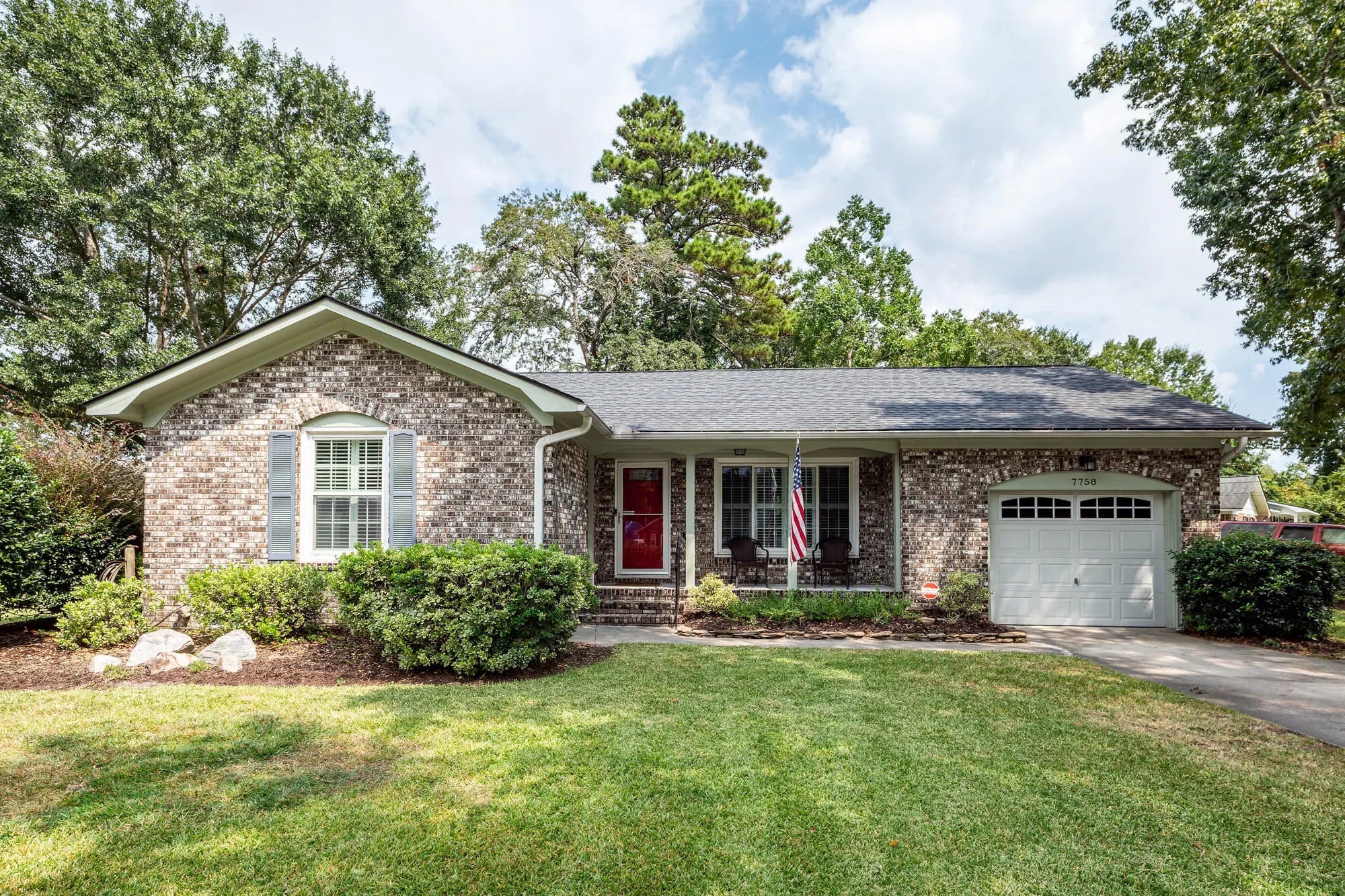 Photo of Listing #25025436