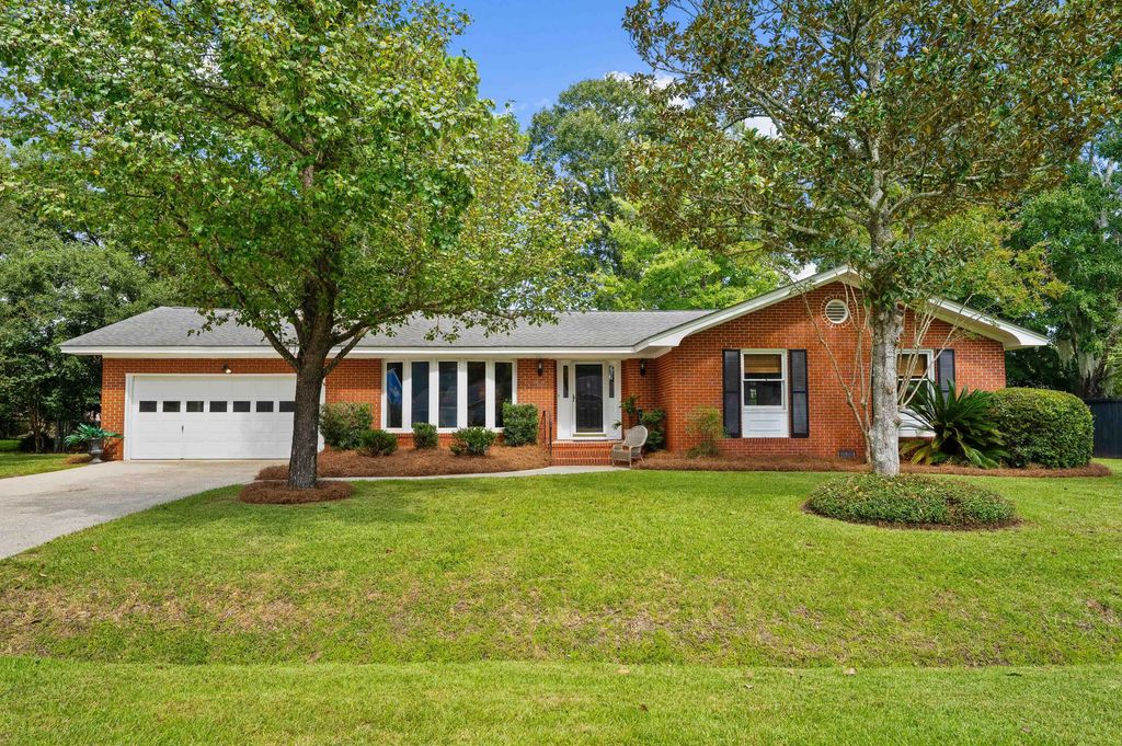 316 Susan Drive, Charleston
