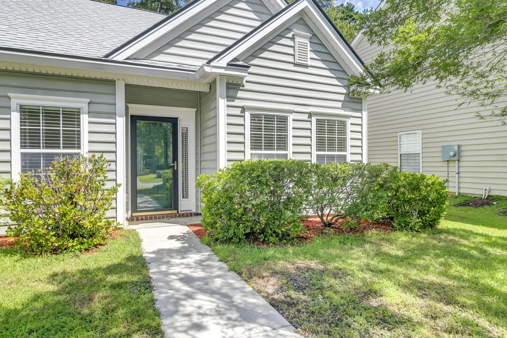 116 Carolinian Drive, Summerville
